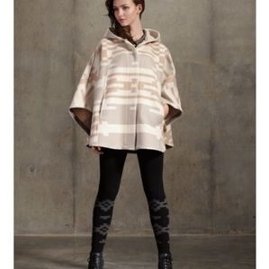 Stunning Pendleton Cape!